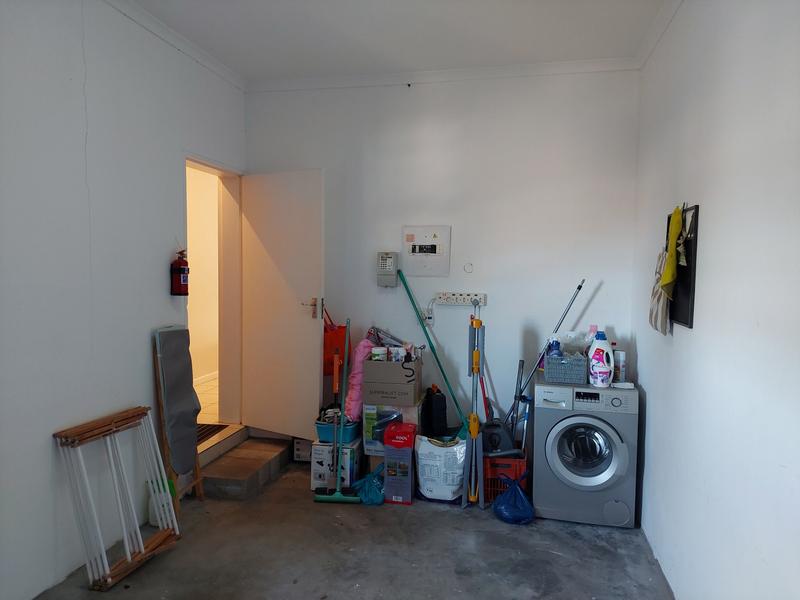 To Let 2 Bedroom Property for Rent in Kleinbron Estate Western Cape